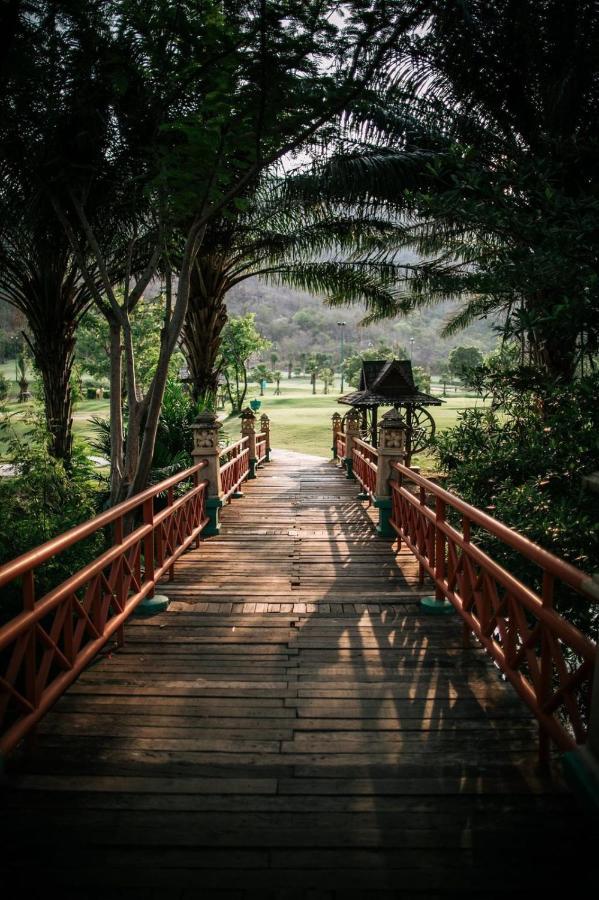 Phubachiang Golf & Resort Pakxe Eksteriør billede