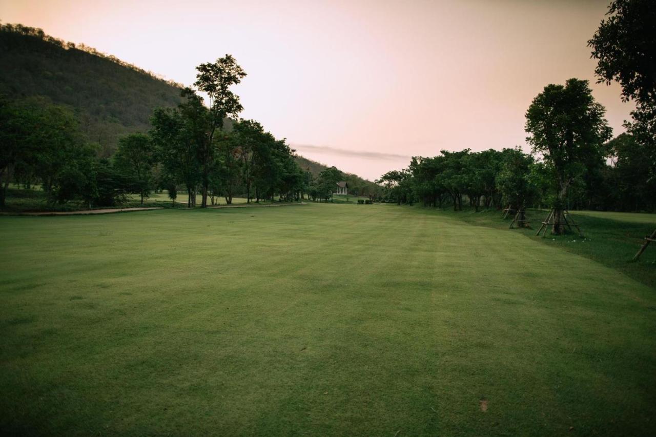 Phubachiang Golf & Resort Pakxe Eksteriør billede