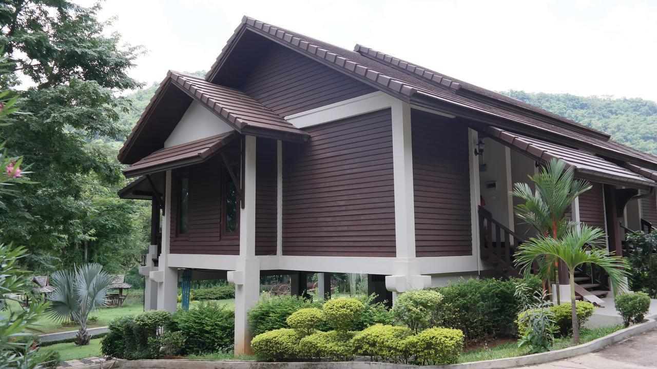 Phubachiang Golf & Resort Pakxe Eksteriør billede