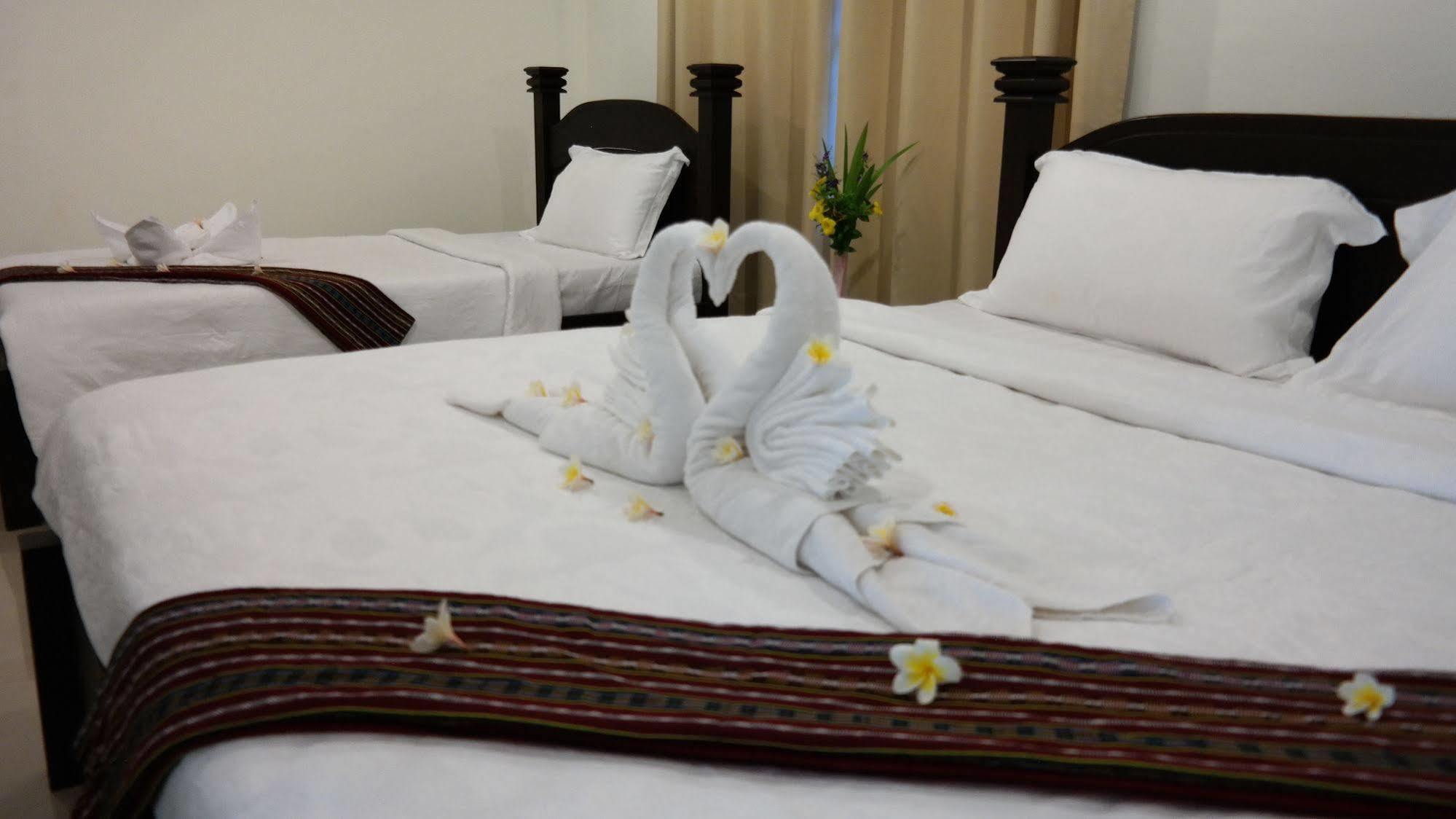 Phubachiang Golf & Resort Pakxe Eksteriør billede